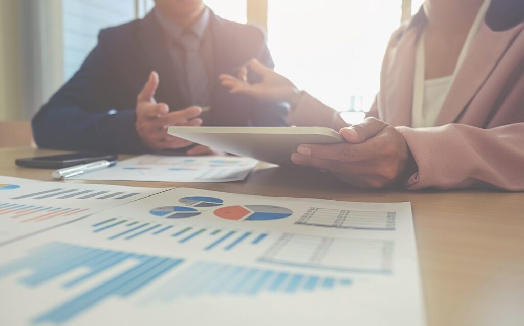 Scopri come i consulenti di carriera per property manager possono aiutarti a eccellere nella gestione immobiliare in Italia con consulenze personalizzate e corsi di formazione.