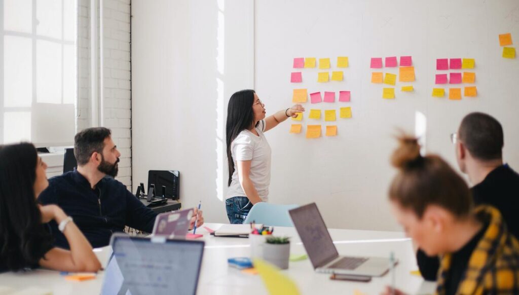 Scopri i nostri corsi per gestione di affitti speciali, ideali per diventare un property manager di successo con consulenze personalizzate in Italia.